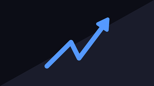 https://pixabay.com/vectors/line-graph-chart-statistics-arrow-3170988/